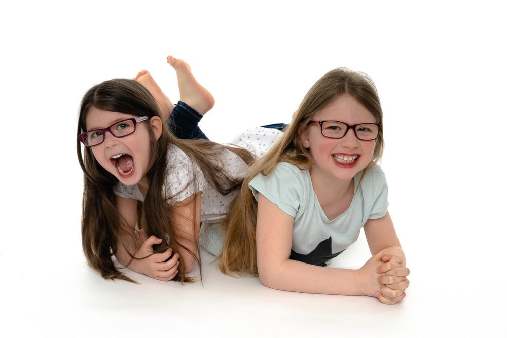 Kindergartenfotografie, Schulfotografie, Kindergartenfotos, Schulfotos, Volksschule, Hort, EKIZ, Kinderfotograf, Kinderfotografie, Wien, Fotograf, Markus Grill, Kleine Foto Helden, moderne Kindergartenfotografie, Geschwisterfotos, Familienfotografie, Familienfotograf