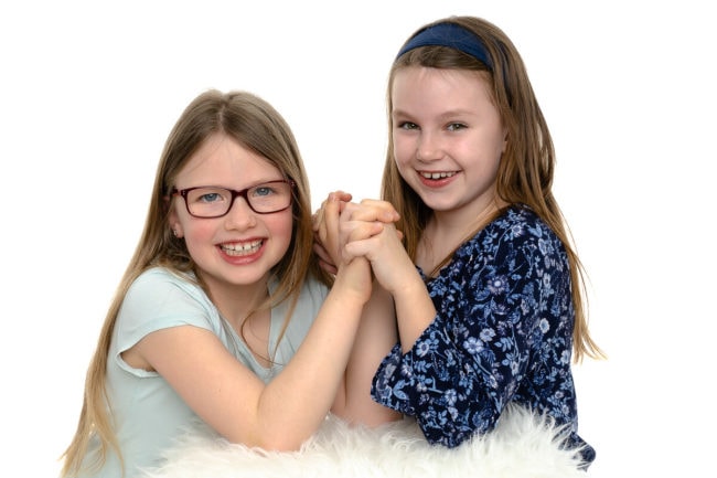 Kindergartenfotografie, Schulfotografie, Kindergartenfotos, Schulfotos, Volksschule, Hort, EKIZ, Kinderfotograf, Kinderfotografie, Wien, Fotograf, Markus Grill, Kleine Foto Helden, moderne Kindergartenfotografie, Geschwisterfotos, Familienfotografie, Familienfotograf