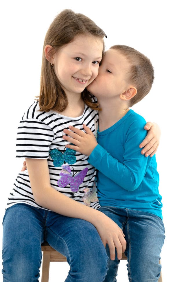 Kindergartenfotografie, Schulfotografie, Kindergartenfotos, Schulfotos, Volksschule, Hort, EKIZ, Kinderfotograf, Kinderfotografie, Wien, Fotograf, Markus Grill, Kleine Foto Helden, moderne Kindergartenfotografie, Geschwisterfotos, Familienfotografie, Familienfotograf