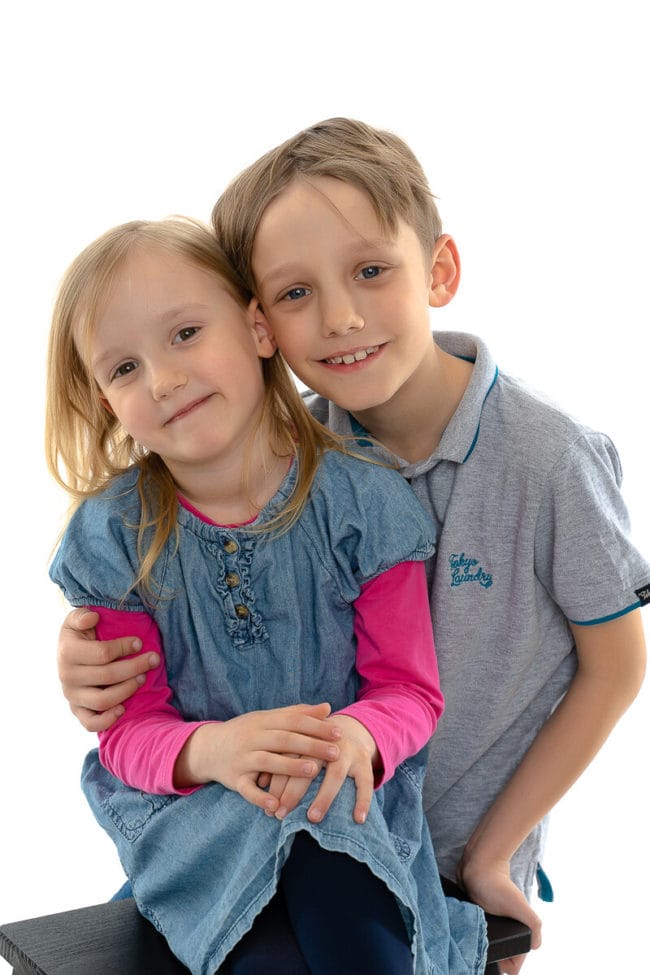 Kindergartenfotografie, Schulfotografie, Kindergartenfotos, Schulfotos, Volksschule, Hort, EKIZ, Kinderfotograf, Kinderfotografie, Wien, Fotograf, Markus Grill, Kleine Foto Helden, moderne Kindergartenfotografie, Geschwisterfotos, Familienfotografie, Familienfotograf